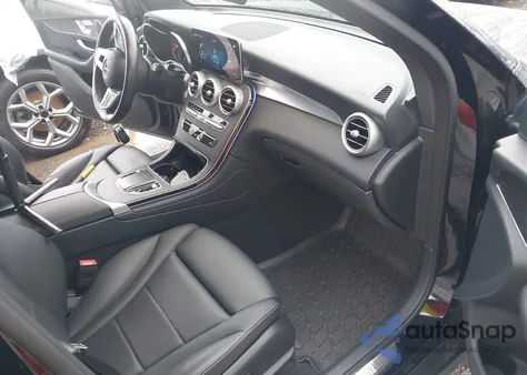 2022 Mercedes-Benz Glc 300 4Matic Suv from USA, damaged, VIN W1N0G8EB1NV332911